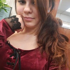 Meet your Posher, Marissa